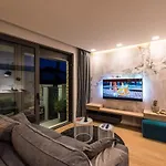 Luxury Apartment Luna With Private, Heated Pool